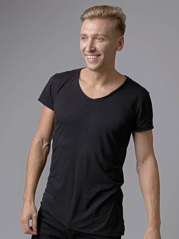 T-shirt Adam en coton bio pour homme – noir – vue de face – Etikashion